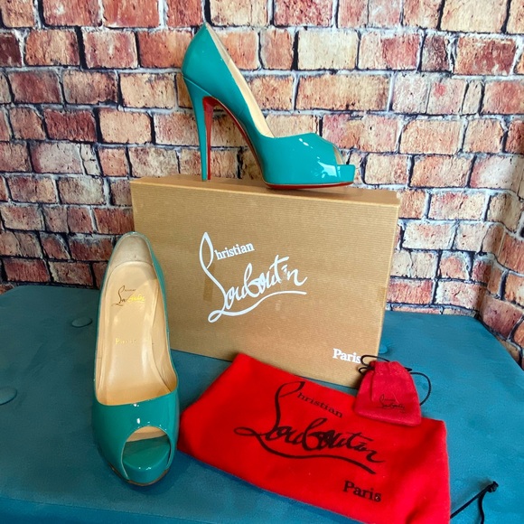 Christian Louboutin Shoes - Christian Louboutin Very Prive Jade Patent Leather 120 mm Hidden Platform Pumps